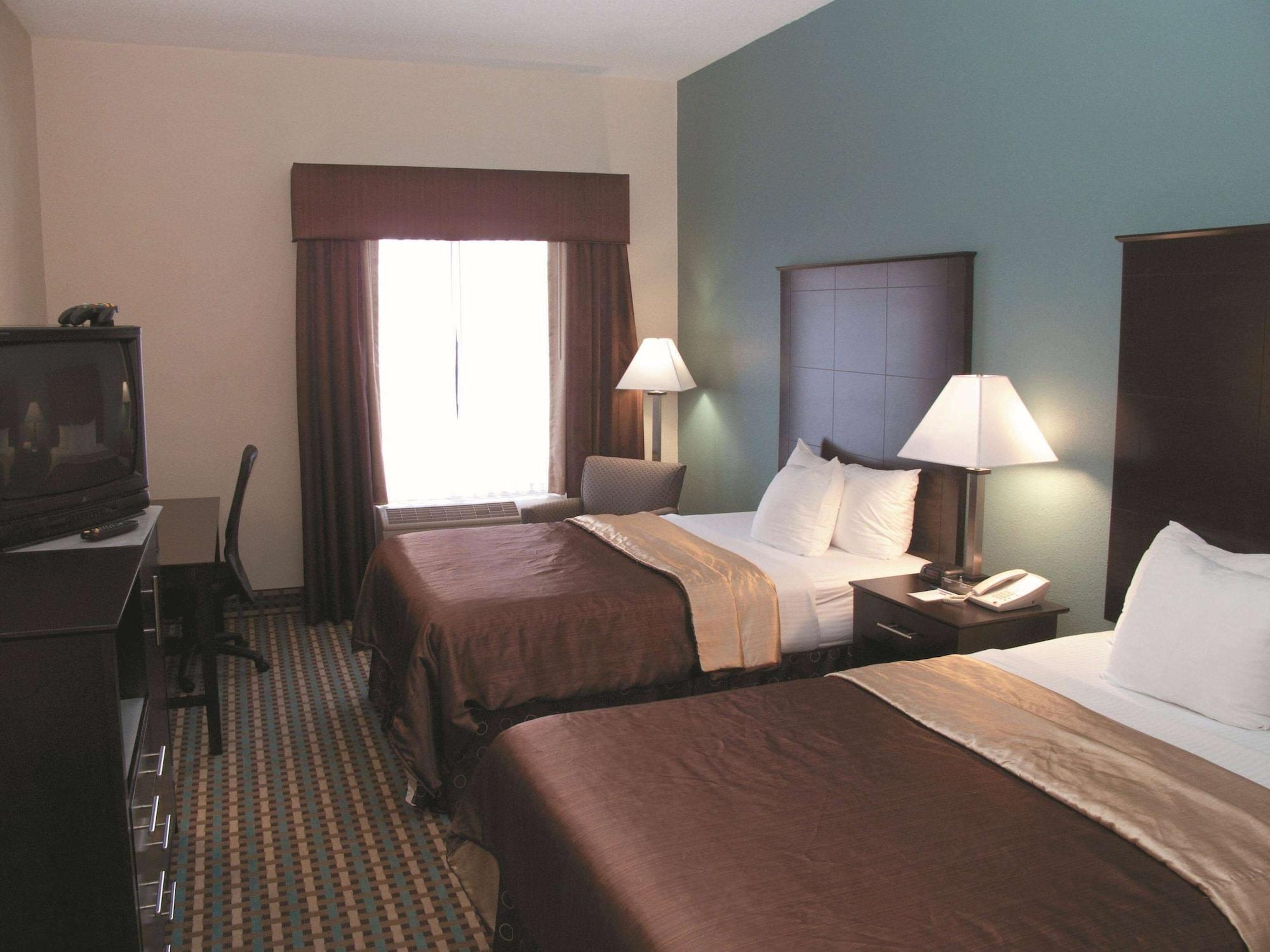 La Quinta Inn By Wyndham Columbia Se Fort Jackson Екстер'єр фото